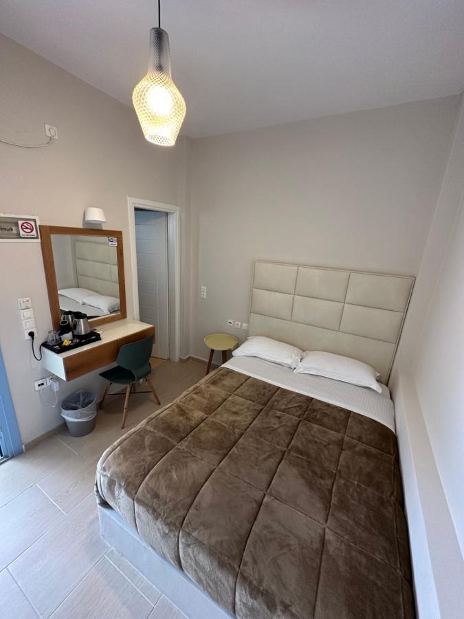 Villa Roussa City Center Fira  Extérieur photo