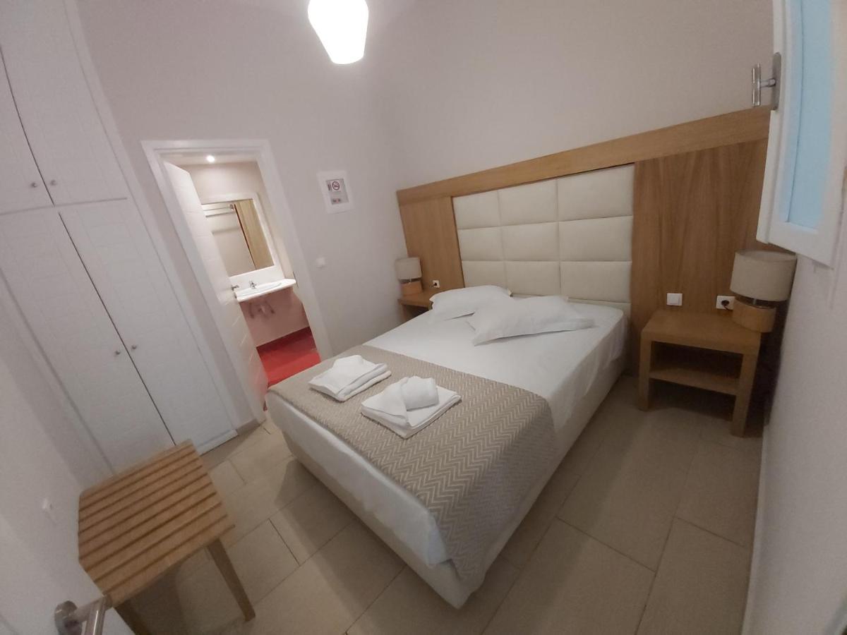 Villa Roussa City Center Fira  Extérieur photo