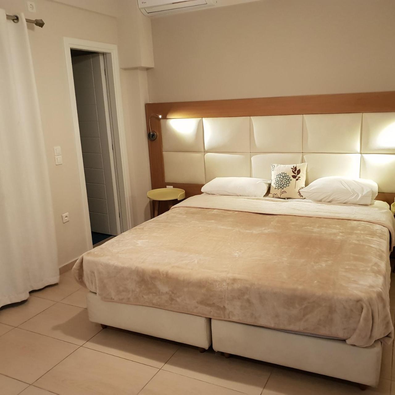 Villa Roussa City Center Fira  Extérieur photo